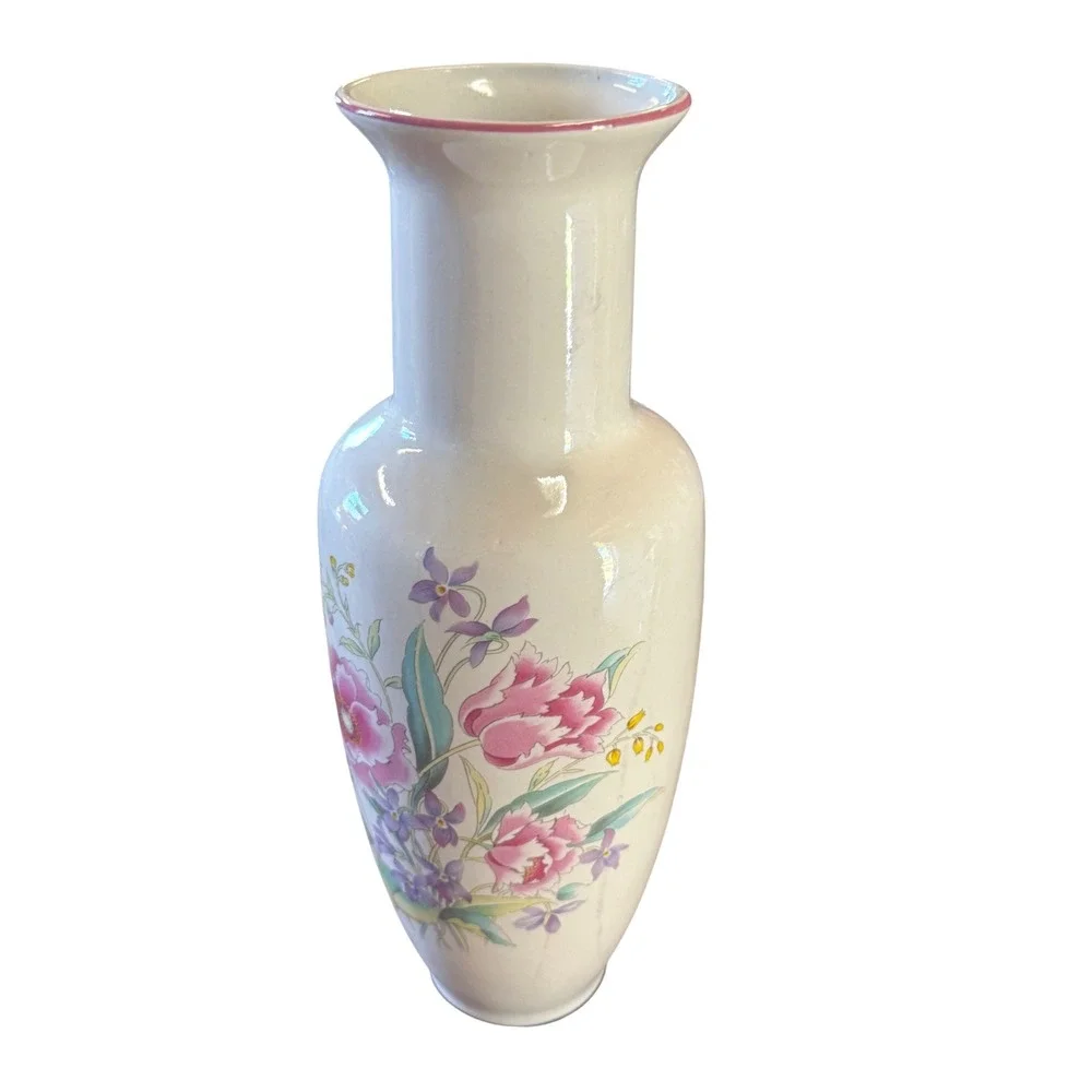Lozapenco ceramic vase